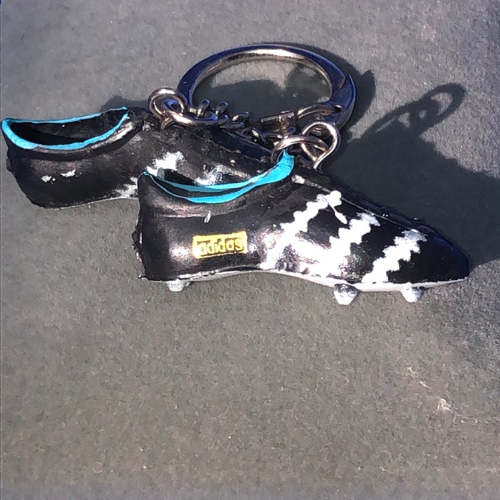 ⚽️⚽️⚽️Vintage Adidas Sneakers keychain
